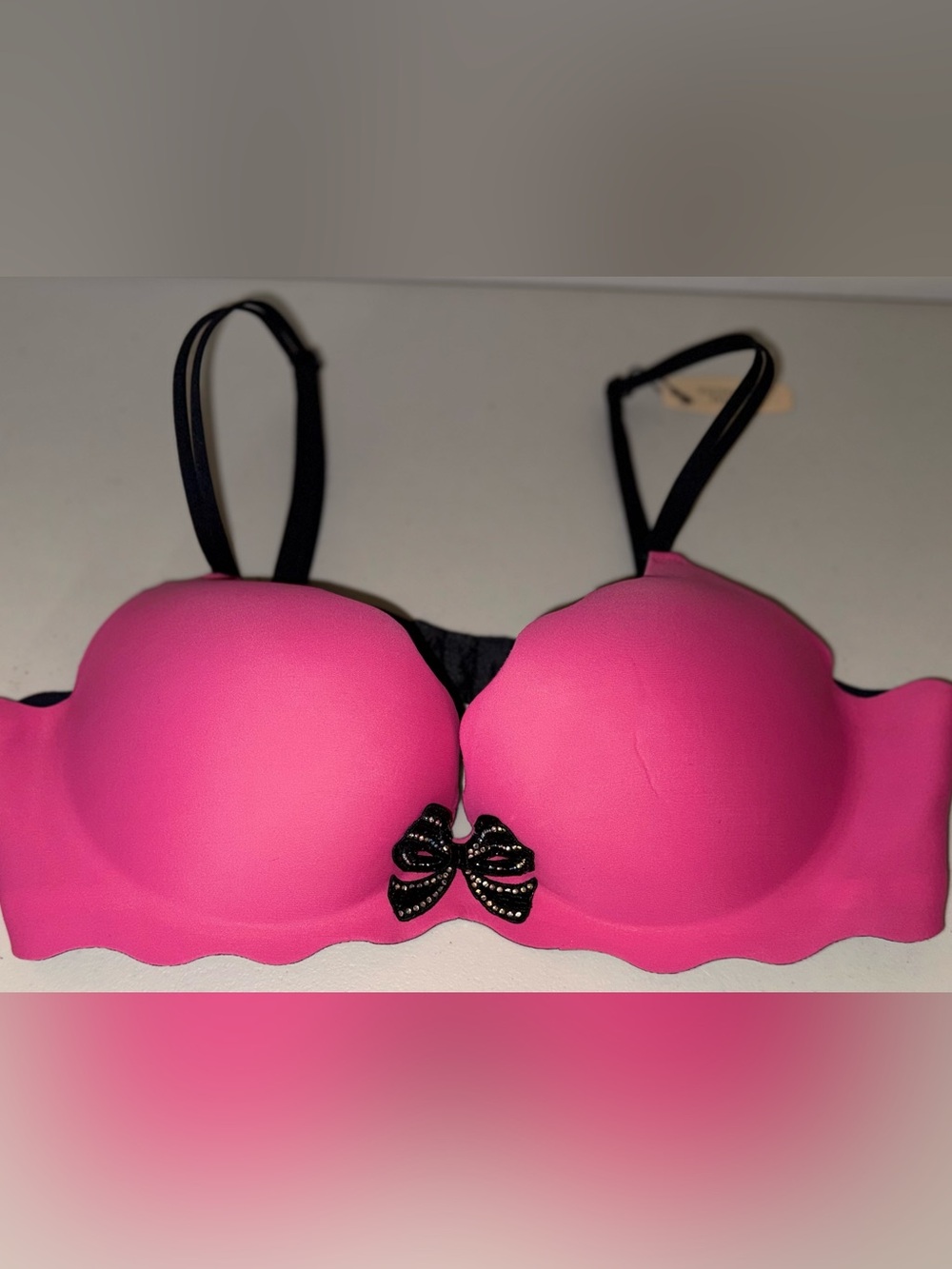 Victoria’s Secret Very Sexy Pink BOW Scallop Vintage Push-Up Bra 38B NWT